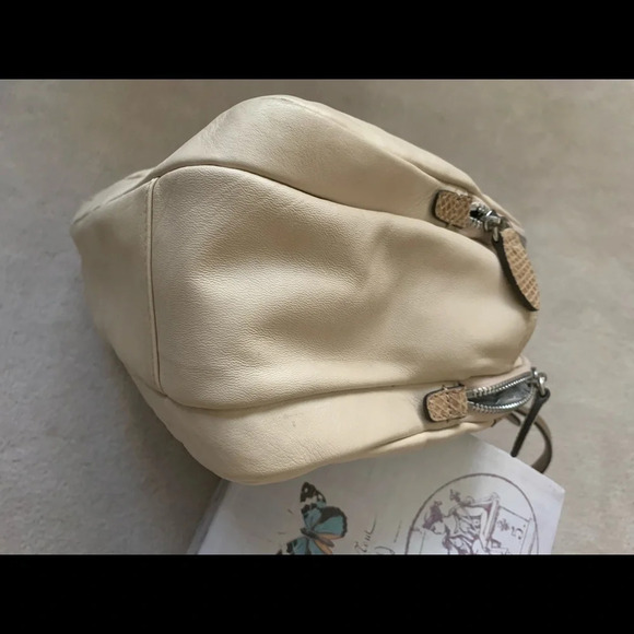 GREAT condition - Coach Penelope Ivory/brown Leather Satchel/shoulder Tote - Picture 7 of 15